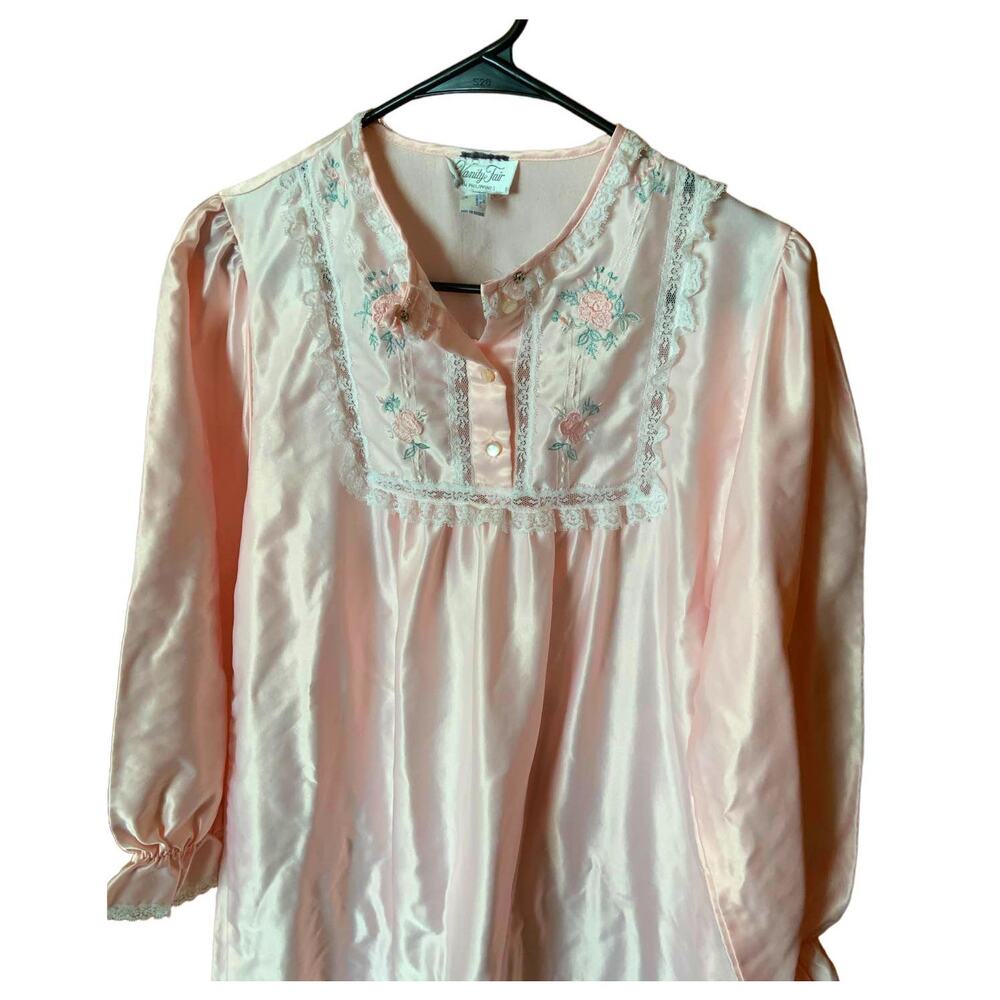 Vintage Vanity Fair Embroidered Baby Pink Night Gown Size S